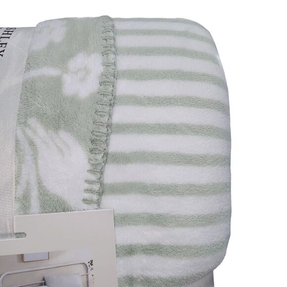 Laura‎ Ashley King Plush Blanket Reversible Floral Stripe Sage Ivory Shabby Chic - Picture 9 of 16